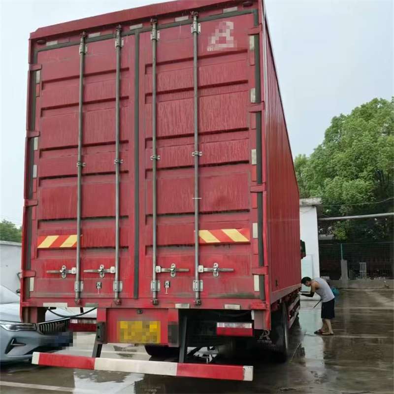 黄石港区英德市物流：多元运输服务与高效线路探索