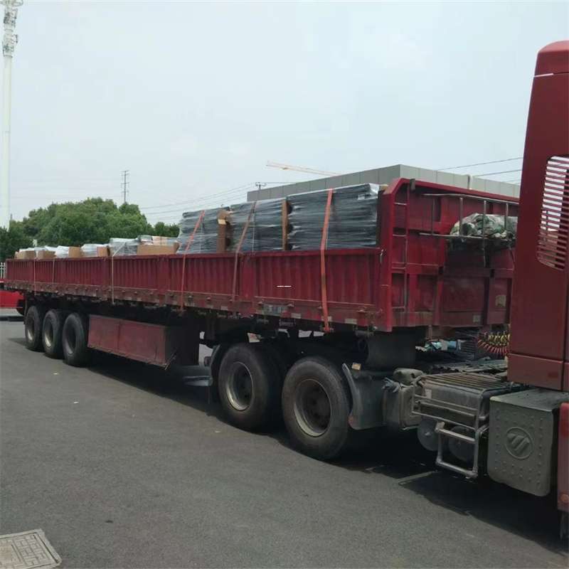 黄石港区乌鲁木齐县物流专线：高效直达的运输之旅