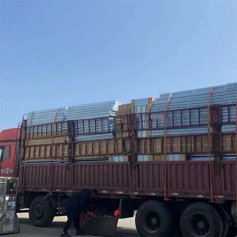 镇康县进仓物流：专线直达的多元货运之旅