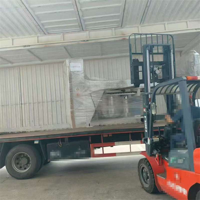 黄石港区堆龙德庆区：物流专线的高效货运之旅